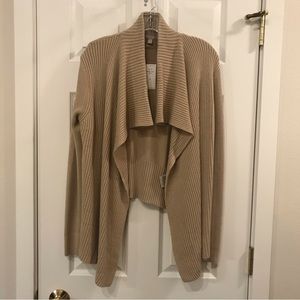 Women’s Banana Republic.  NWT  Merino Wool High-Low Open Cardigan